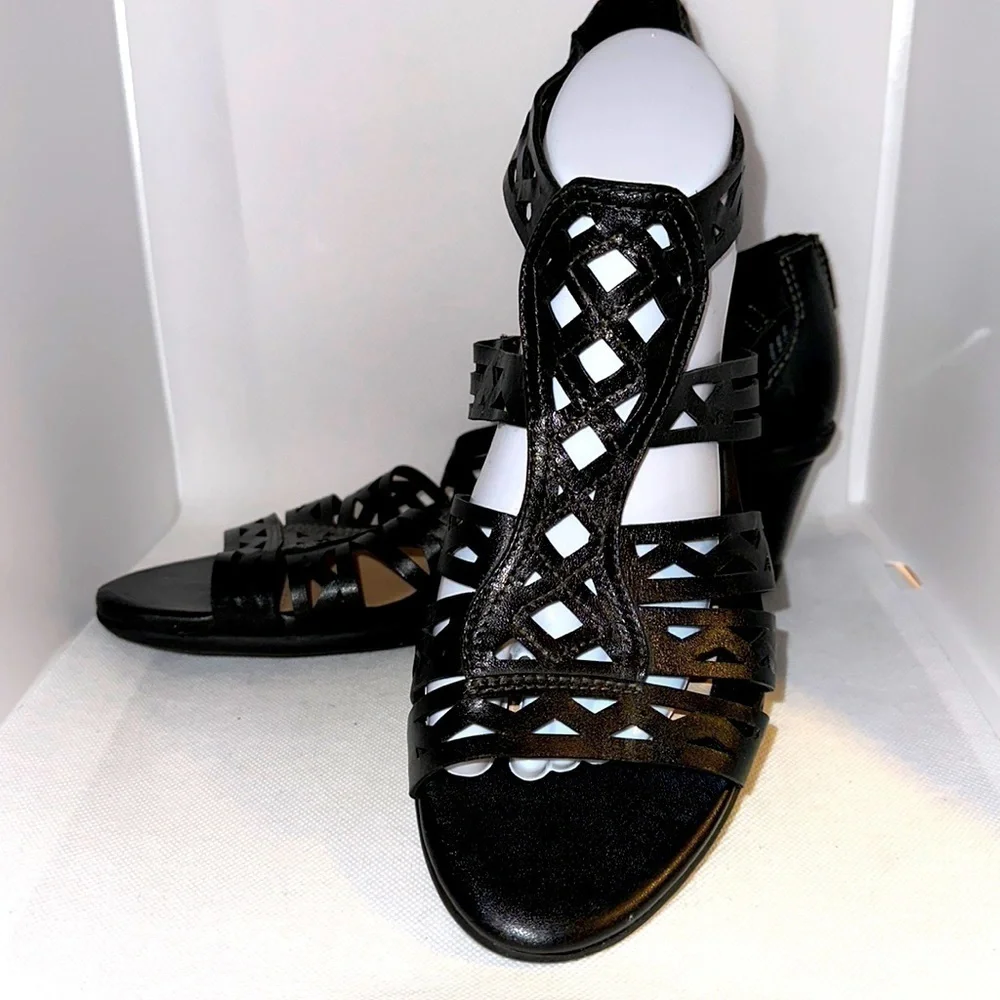 Earth Cutout Leather Wedge Sandals